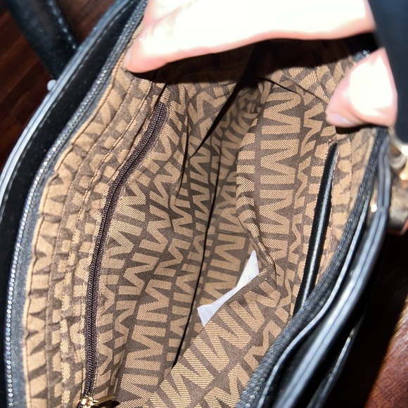 MKF Handbag/pouch/wristlet - Picture 3 of 5